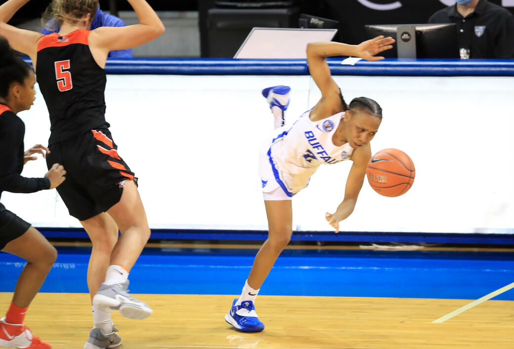 UB 82, Bowling Green 74
